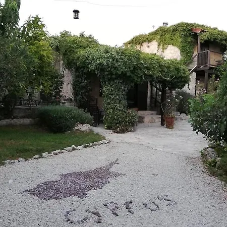 Kissos Apartament Katikas